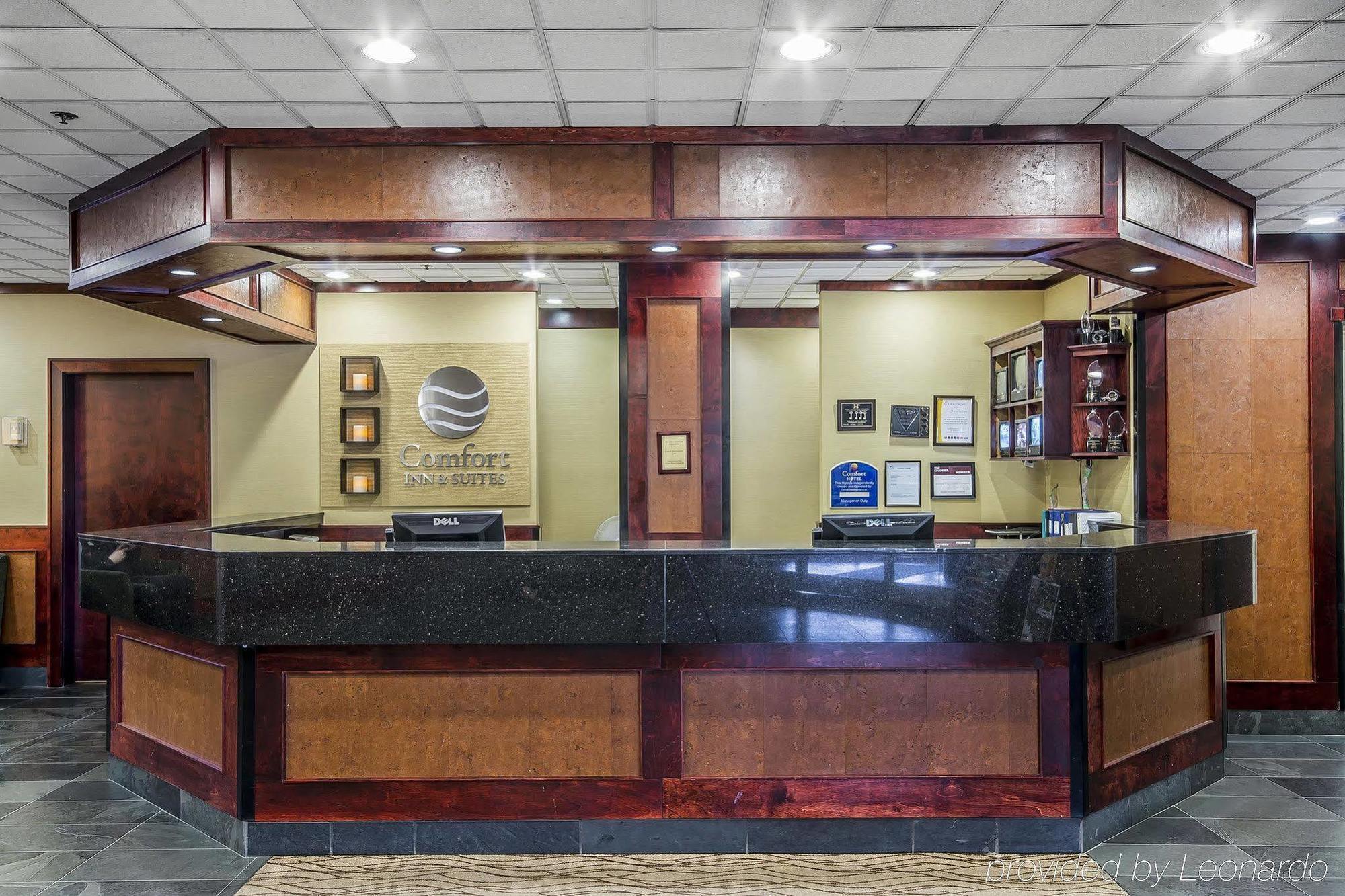 Comfort Inn & Suites ビクトリア エクステリア 写真
