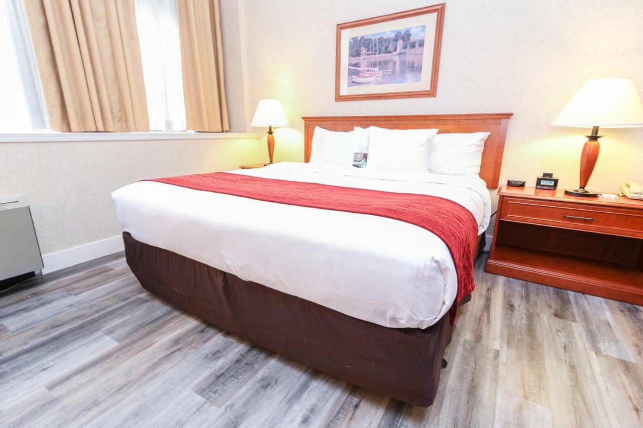 Comfort Inn & Suites ビクトリア エクステリア 写真